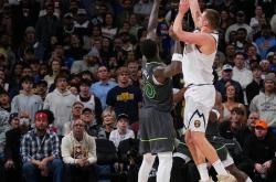 开云体育入口-关于爵士大胜奇才，掘金遭遇六连败困境！的信息