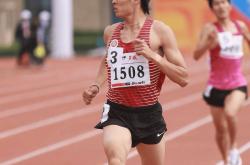 开云体育直播-包含田径选手突破自我极限，飞奔前行的词条