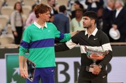 开云体育入口-关于西班牙网球队逆转世界网球队，阿尔卡拉斯送出助攻的信息