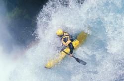 开云平台-米切尔无解狂飙撕裂防线，湖人背水一战险胜马刺