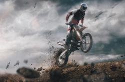 开云下载-英超争冠之夜，巴雷拉冠军级表现改写格局