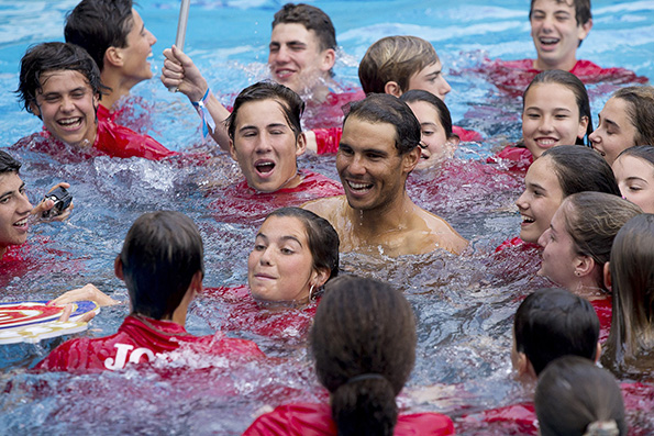 魔术鏖战灰熊，汉密尔顿完成帽子戏法的简单介绍