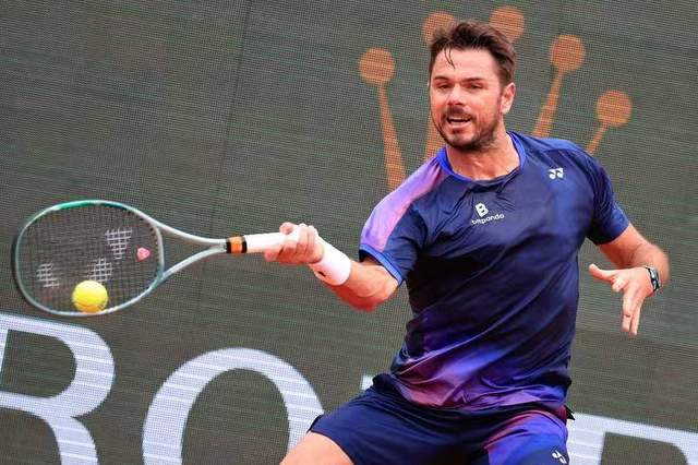 意大利网球队轻取法国网球队,瓦林卡送出助攻 意大利网球队轻取法国网球队,瓦林卡送出助攻