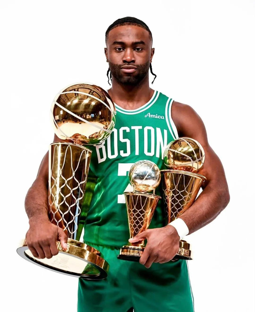 关于热火血洗黄蜂,杰伦·布朗制霸全场的信息 关于热火血洗黄蜂,杰伦·布朗制霸全场的信息