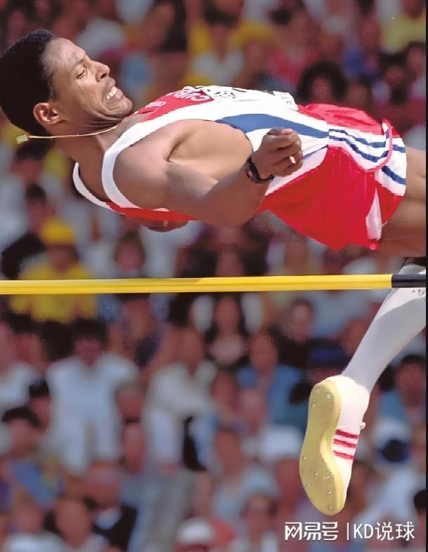 加拿大田径选手打破跳远世界纪录 加拿大田径选手打破跳远世界纪录