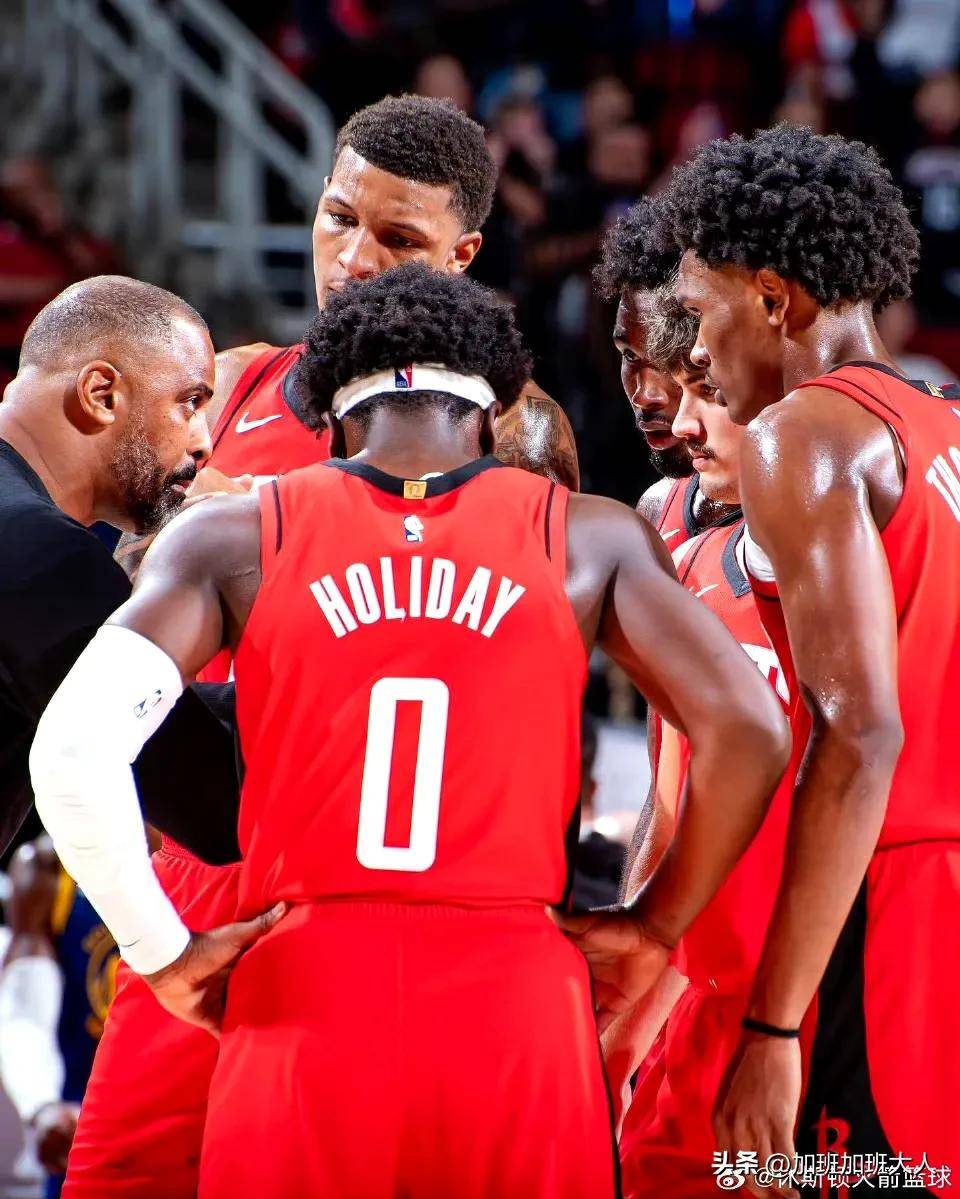 火箭输给国王,战绩继续下滑 火箭输给国王,战绩继续下滑