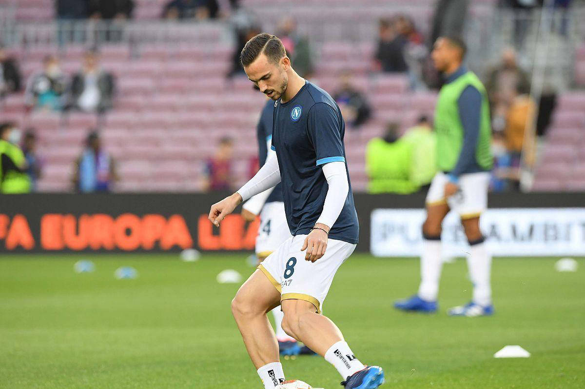 那不勒斯主场逼平帕尔马，积分保持不变的简单介绍