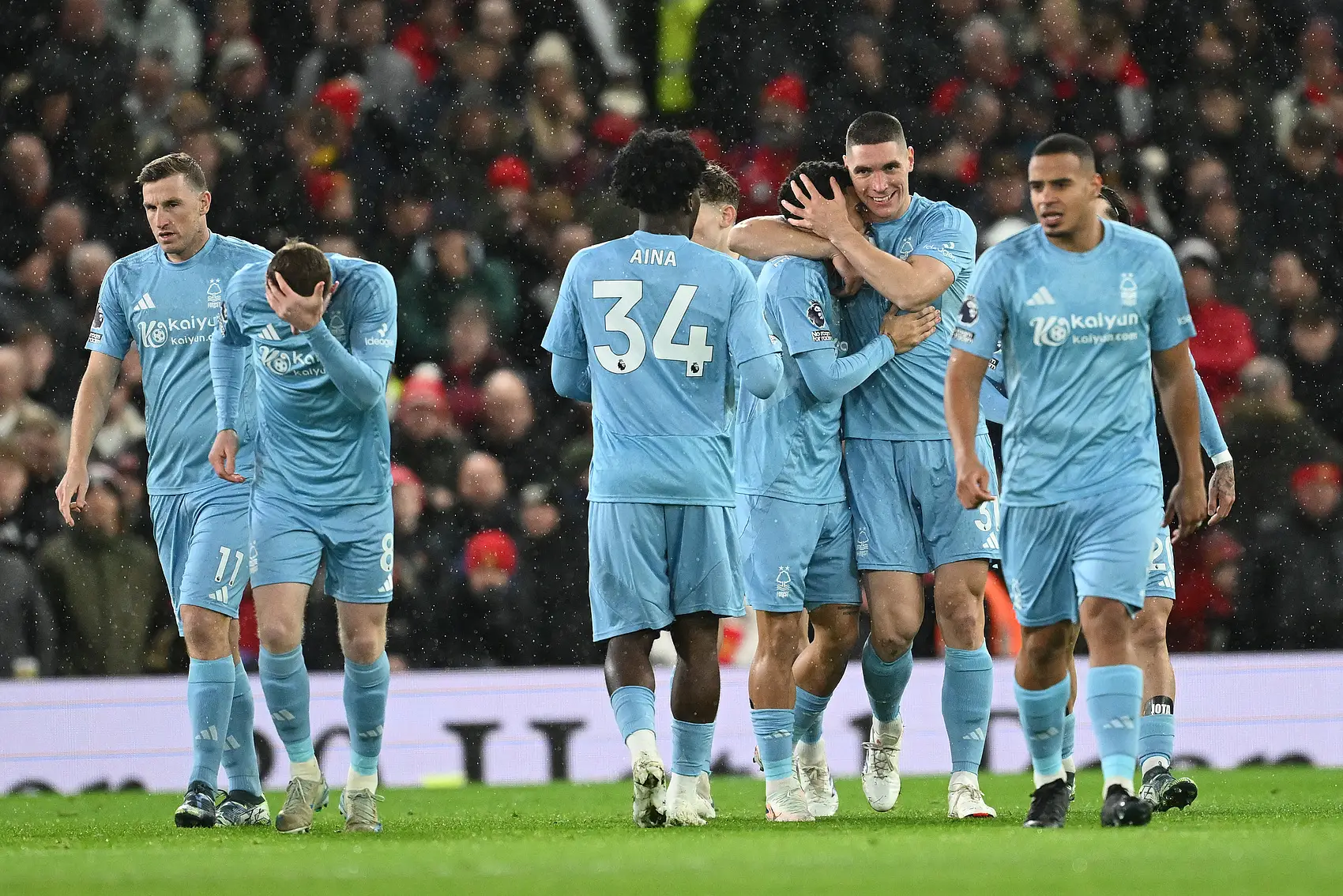 曼联战胜对手：英超联赛赢得三分