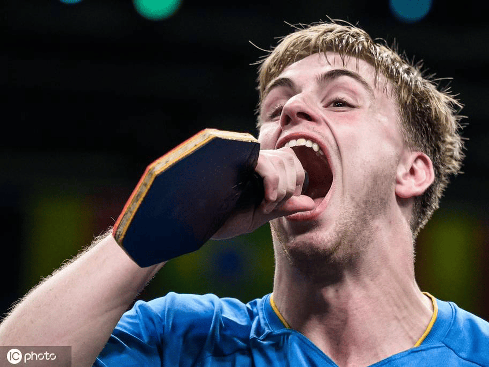 包含瑞典乒乓球队绝地反击德国乒乓球队，奥恰洛夫爆发神勇的词条