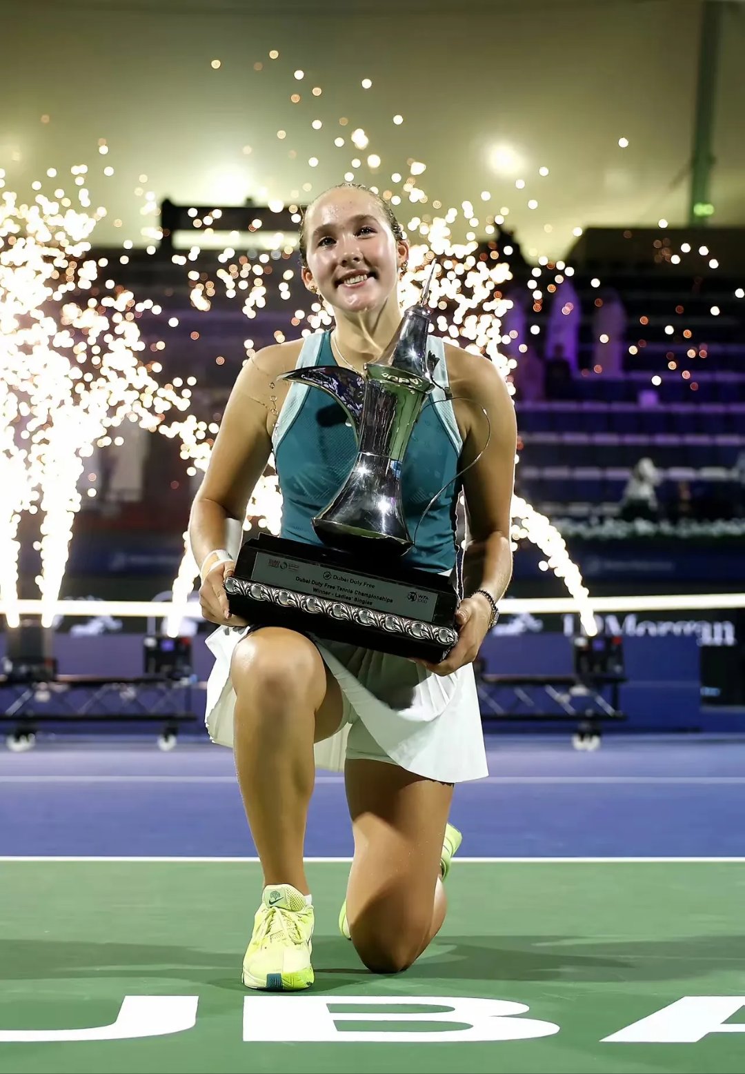 欧洲网球队鏖战德国网球队，克耶高斯绝境逆转的简单介绍