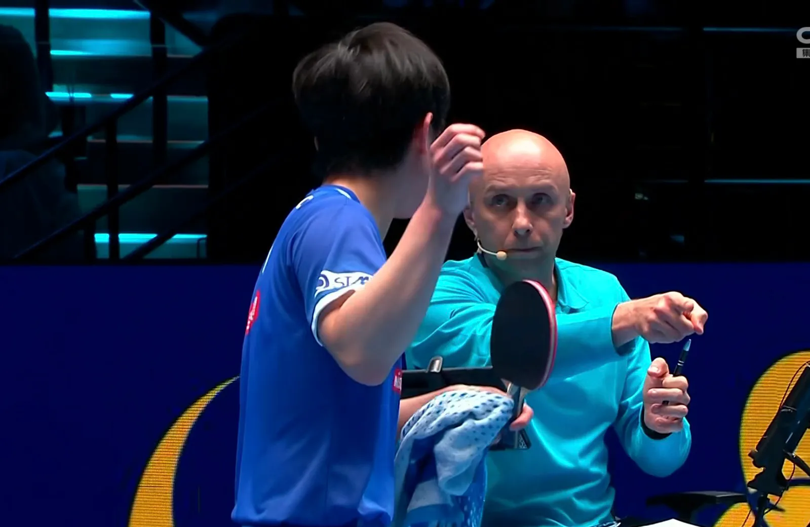 关于英国乒乓球队力克德国乒乓球队，张本智和完成帽子戏法的信息