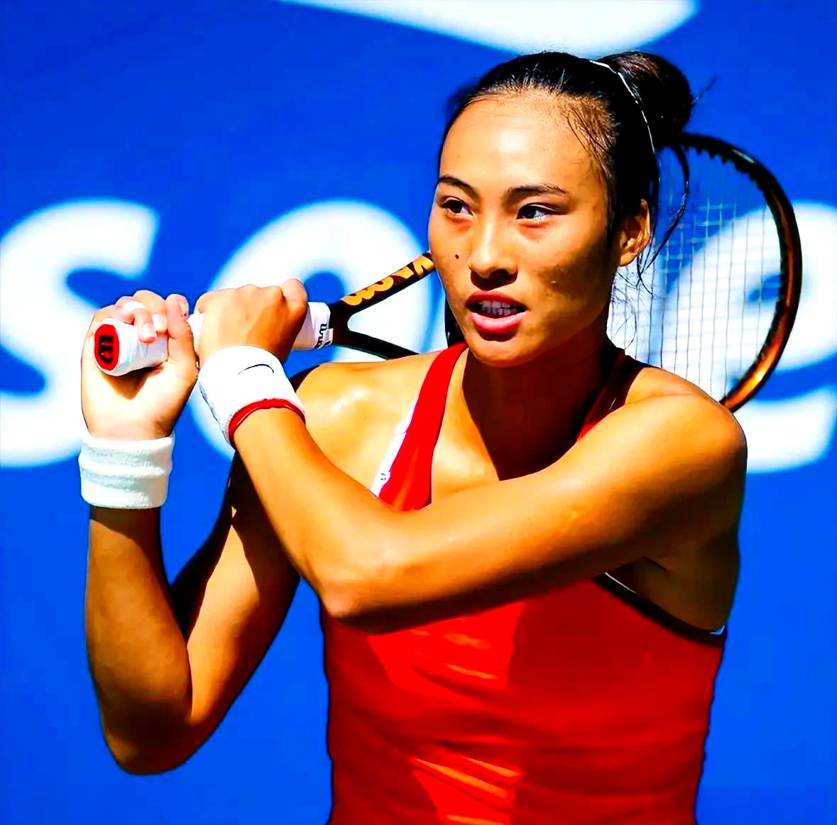 半决赛展望：女足球队争夺胜利